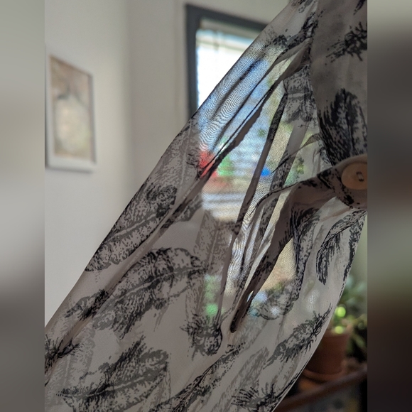 Sheer off-white cream long sleeve blouse with feathers size large - Picture 3 of 4